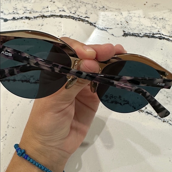 AQS Sunglasses with Pink/Fuchsia Lenses - Picture 4 of 5